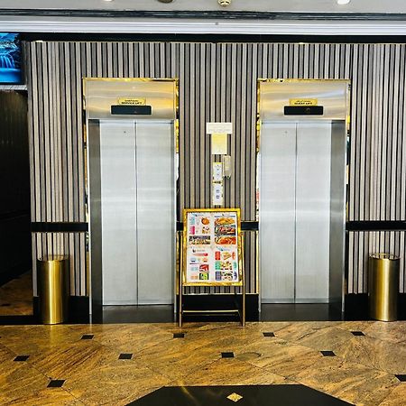 New California Hotel Dubaj Zewnętrze zdjęcie