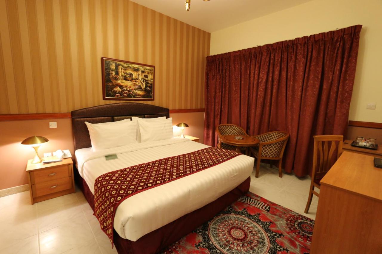 New California Hotel Dubaj Zewnętrze zdjęcie
